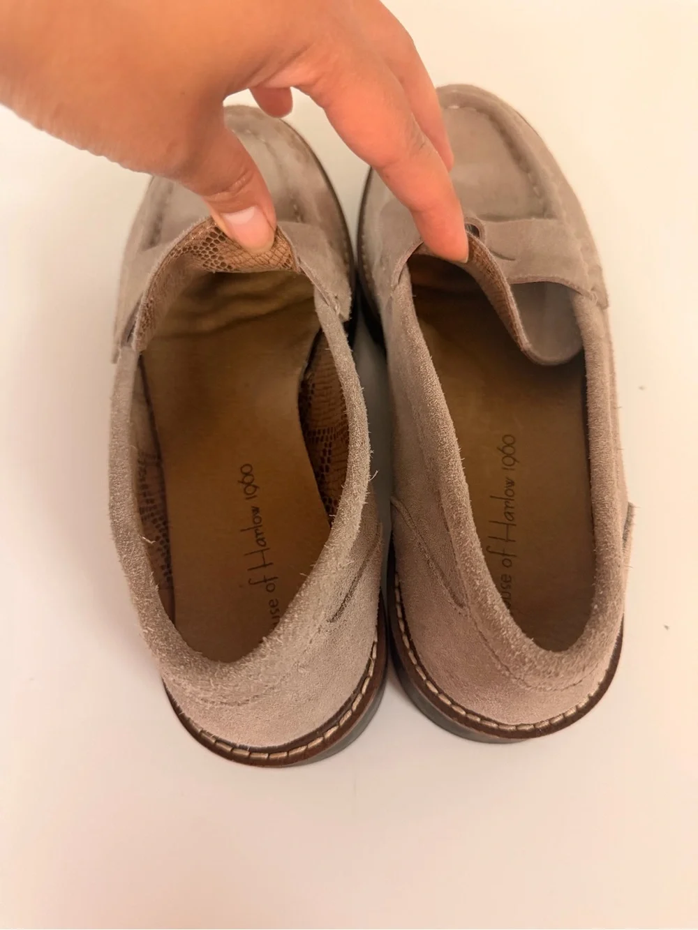House of Harlow 1960 Women's Shoes Sz 8.5 Suede Penny Loafers Neutral Stone